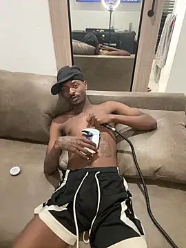 Snapshot of AllDayBbC chatting on 10/02/25, 03:19 AllDayBbC online show from 10/02/25, 03:19