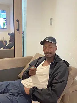 Snapshot of AllDayBbC chatting on 10/07/25, 11:24 AllDayBbC online show from 10/07/25, 11:24