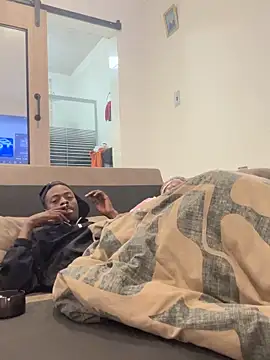 Snapshot of AllDayBbC chatting on 11/17/25, 09:59 AllDayBbC online show from 11/17/25, 09:59