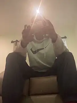 Snapshot of AllDayBbC chatting on 11/19/25, 08:20 AllDayBbC online show from 11/19/25, 08:20