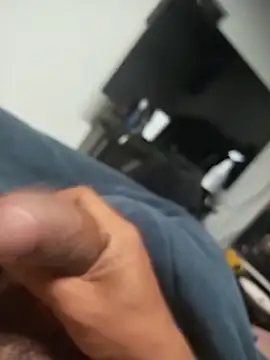 Pauzudopika online show from 10/18/25, 03:31