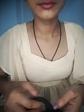 Snapshot of Sexey-Puja chatting on 09/30/25, 03:22 Sexey-Puja online show from 09/30/25, 03:22