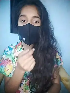 Snapshot of Sexey-Puja chatting on 10/04/25, 05:38 Sexey-Puja online show from 10/04/25, 05:38