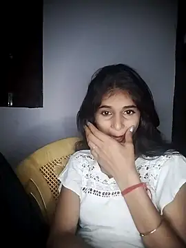 Snapshot of Sexey-Puja chatting on 10/07/25, 02:36 Sexey-Puja online show from 10/07/25, 02:36
