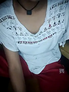 Snapshot of Sexey-Puja chatting on 10/08/25, 03:48 Sexey-Puja online show from 10/08/25, 03:48