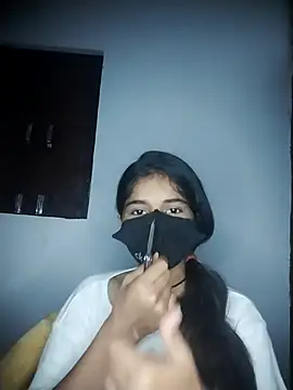 Snapshot of Sexey-Puja chatting on 10/14/25, 02:56 Sexey-Puja online show from 10/14/25, 02:56