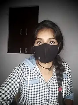 Snapshot of Sexey-Puja chatting on 10/17/25, 05:59 Sexey-Puja online show from 10/17/25, 05:59