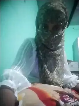 Snapshot of Sexey-Puja chatting on 10/18/25, 11:55 Sexey-Puja online show from 10/18/25, 11:55