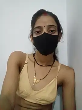 Snapshot of Sexey-Komal chatting on 10/17/25, 04:59 Sexey-Komal online show from 10/17/25, 04:59