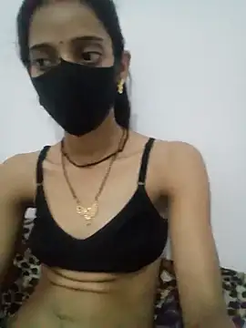 Snapshot of Sexey-Komal chatting on 10/17/25, 05:15 Sexey-Komal online show from 10/17/25, 05:15