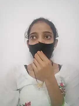Snapshot of Sexey-Komal chatting on 10/20/25, 01:06 Sexey-Komal online show from 10/20/25, 01:06
