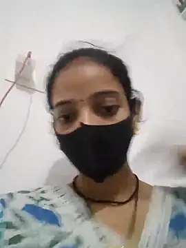 Snapshot of Sexey-Komal chatting on 10/21/25, 05:24 Sexey-Komal online show from 10/21/25, 05:24