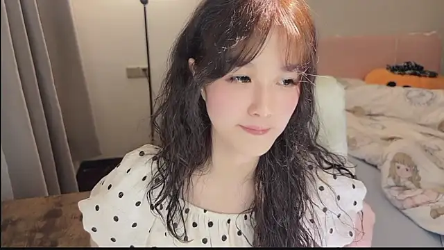 Snapshot of FuFu-puff chatting on 11/13/25, 03:55 FuFu-puff online show from 11/13/25, 03:55