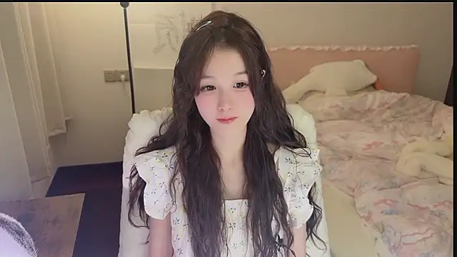 Snapshot of FuFu-puff chatting on 12/16/25, 09:09 FuFu-puff online show from 12/16/25, 09:09