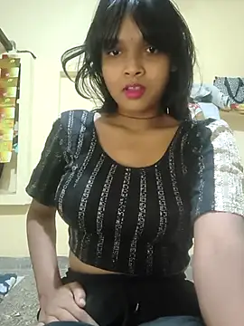 RAYI Queen 2 online show from 11/27/25, 02:02