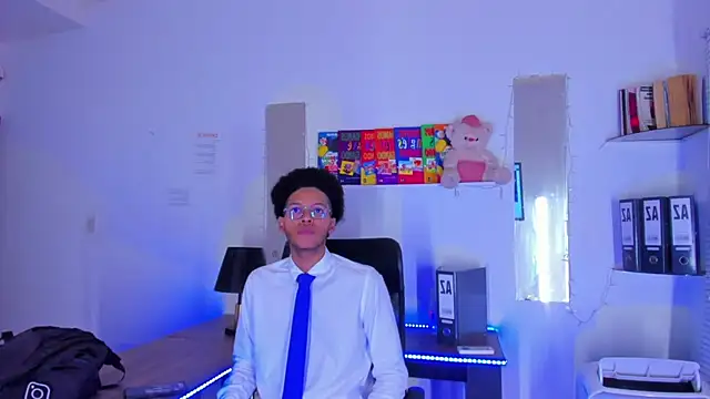 Snapshot of DEAMOL chatting on 11/14/25, 06:39 DEAMOL online show from 11/14/25, 06:39