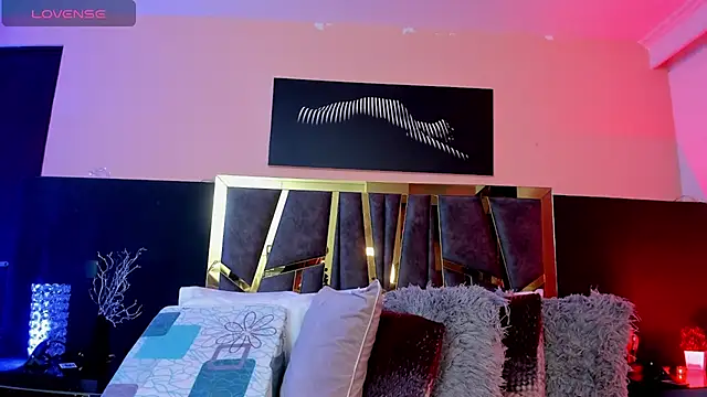 Snapshot of ScarletTorres chatting on 11/23/25, 04:40 ScarletTorres online show from 11/23/25, 04:40