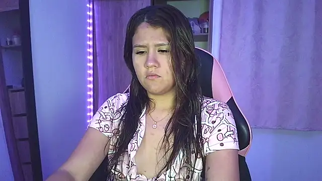 Oliviawatson1 online show from 10/29/25, 12:57