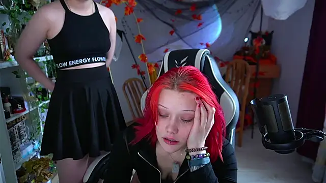 Snapshot of Sova173 chatting on 10/14/25, 10:27 Sova173 online show from 10/14/25, 10:27