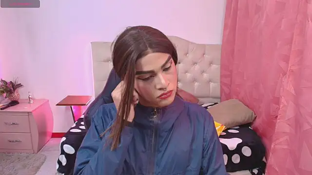 lailahdark online show from 11/06/25, 04:02