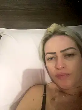 Snapshot of Alerquinasc chatting on 11/30/25, 12:36 Alerquinasc online show from 11/30/25, 12:36