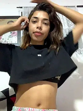 Snapshot of MeganAndMax@xh chatting on 09/16/25, 02:45 MeganAndMaxxh online show from 09/16/25, 02:45