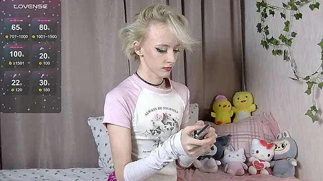 Snapshot of NextVibe_ chatting on 10/22/25, 05:02 NextVibe online show from 10/22/25, 05:02