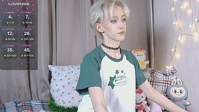 Snapshot of NextVibe_ chatting on 12/05/25, 06:37 NextVibe online show from 12/05/25, 06:37