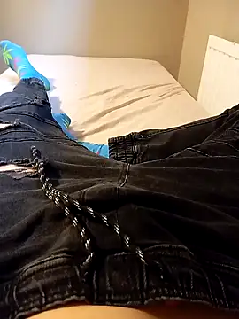 Snapshot of nowamoc34 chatting on 10/11/25, 03:10 nowamoc34 online show from 10/11/25, 03:10