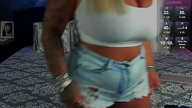 Sierra Quinn online show from 06/22/26, 07:55