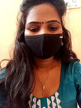 Snapshot of Shagun-Mishra chatting on 10/30/25, 05:20 Shagun-Mishra online show from 10/30/25, 05:20