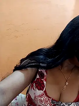 Snapshot of Shagun-Mishra chatting on 10/30/25, 06:30 Shagun-Mishra online show from 10/30/25, 06:30