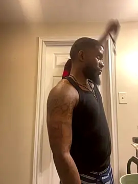 Snapshot of StandOnthatboy chatting on 10/12/25, 09:47 StandOnthatboy online show from 10/12/25, 09:47