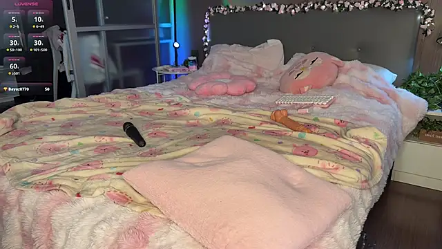 Snapshot of Lizzy_meoww chatting on 10/23/25, 07:18 Lizzy meoww online show from 10/23/25, 07:18