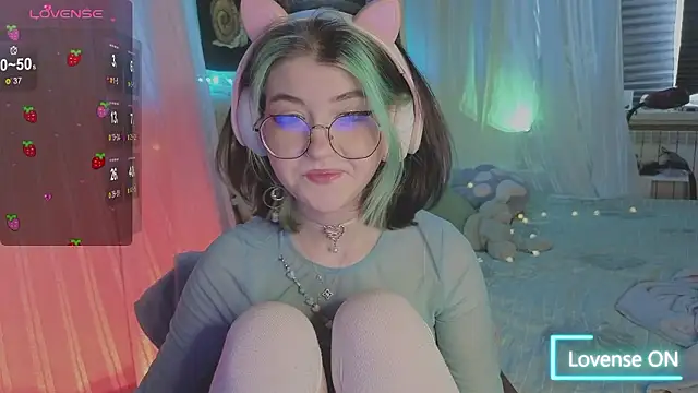 Snapshot of Miko_Meow chatting on 02/13/26, 12:23 Miko Meow online show from 02/13/26, 12:23