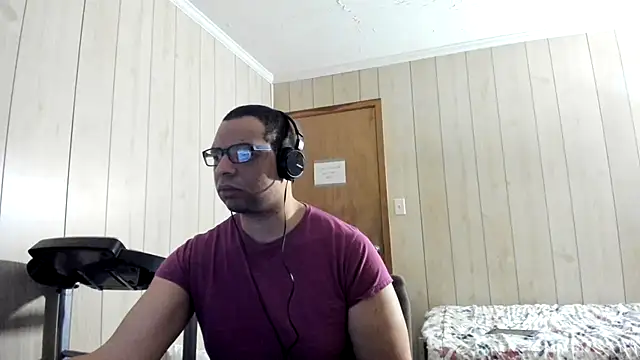 NaturalBeautyQueen online show from 07/19/26, 12:53