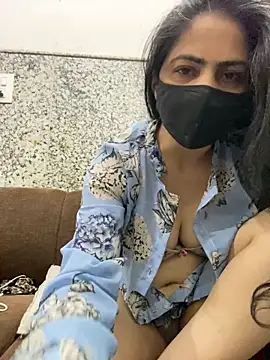 Snapshot of SashaPatel chatting on 05/26/26, 01:45 SashaPatel online show from 05/26/26, 01:45