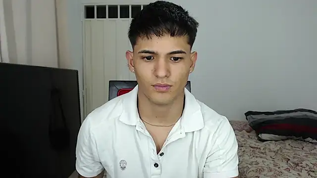 Alex mojica online show from 10/18/25, 06:26