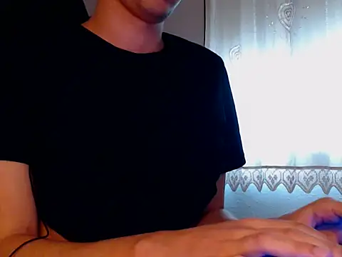 JoeisHere   online show from 10/31/25, 04:41