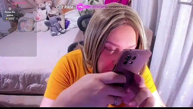 Snapshot of BarbieStyled chatting on 10/15/25, 01:50 BarbieStyled online show from 10/15/25, 01:50