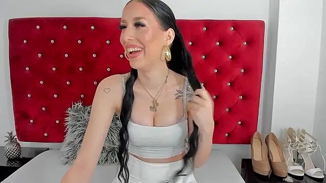 Snapshot of PleasureJasmine chatting on 11/13/25, 09:08 PleasureJasmine online show from 11/13/25, 09:08