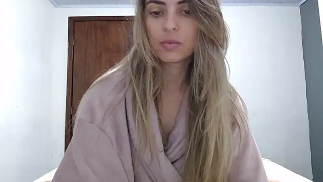 Snapshot of SweetGraciosa chatting on 09/25/25, 11:52 SweetGraciosa online show from 09/25/25, 11:52