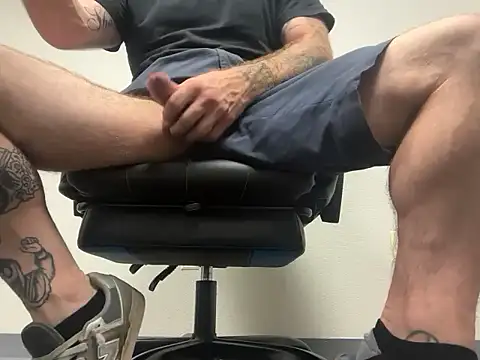 Snapshot of bearcub300 chatting on 09/22/25, 07:27 bearcub300 online show from 09/22/25, 07:27