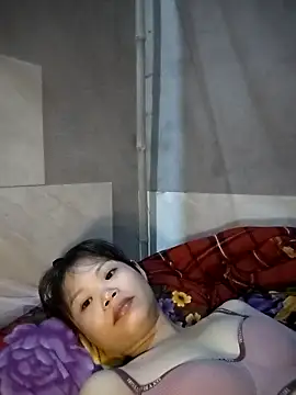 LinhNa999 online show from 10/02/25, 05:03