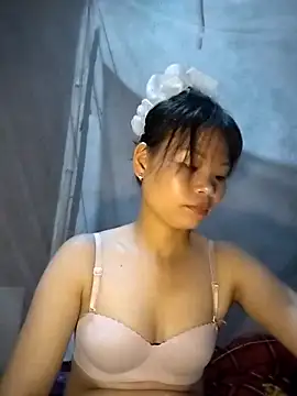 LinhNa999 online show from 10/03/25, 12:02