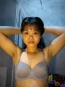 LinhNa999 online show from 10/29/25, 01:02