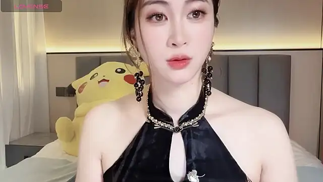 wuyueaini online show from 11/17/25, 05:57