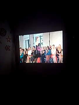 Snapshot of sweetsinisabella chatting on 10/04/25, 09:18 sweetsinisabella online show from 10/04/25, 09:18