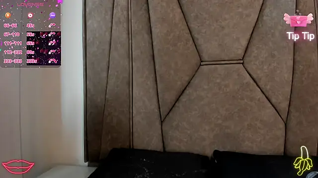 Snapshot of Isabela_Colins chatting on 09/30/25, 12:32 Isabela Colins online show from 09/30/25, 12:32