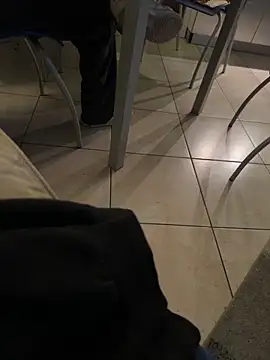 Snapshot of Manu97k chatting on 10/28/25, 07:38 Manu97k online show from 10/28/25, 07:38